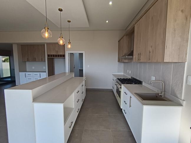 3 Bedroom Property for Sale in Hartenbos Heuwels Western Cape